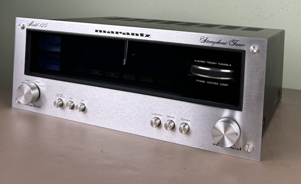 MARANTZ 125 STEREO TUNER NICE