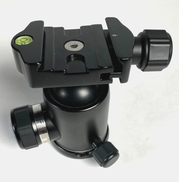 Benro V1 Tripod Ball Head