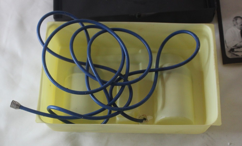 Badger Airbrush #250 Basic Set w/Plastic Case & Manual