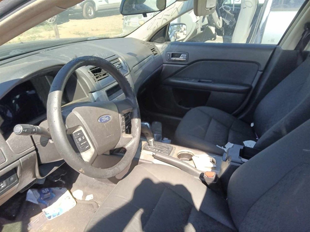 FUSION    2012 Fuse Box Cabin 6591