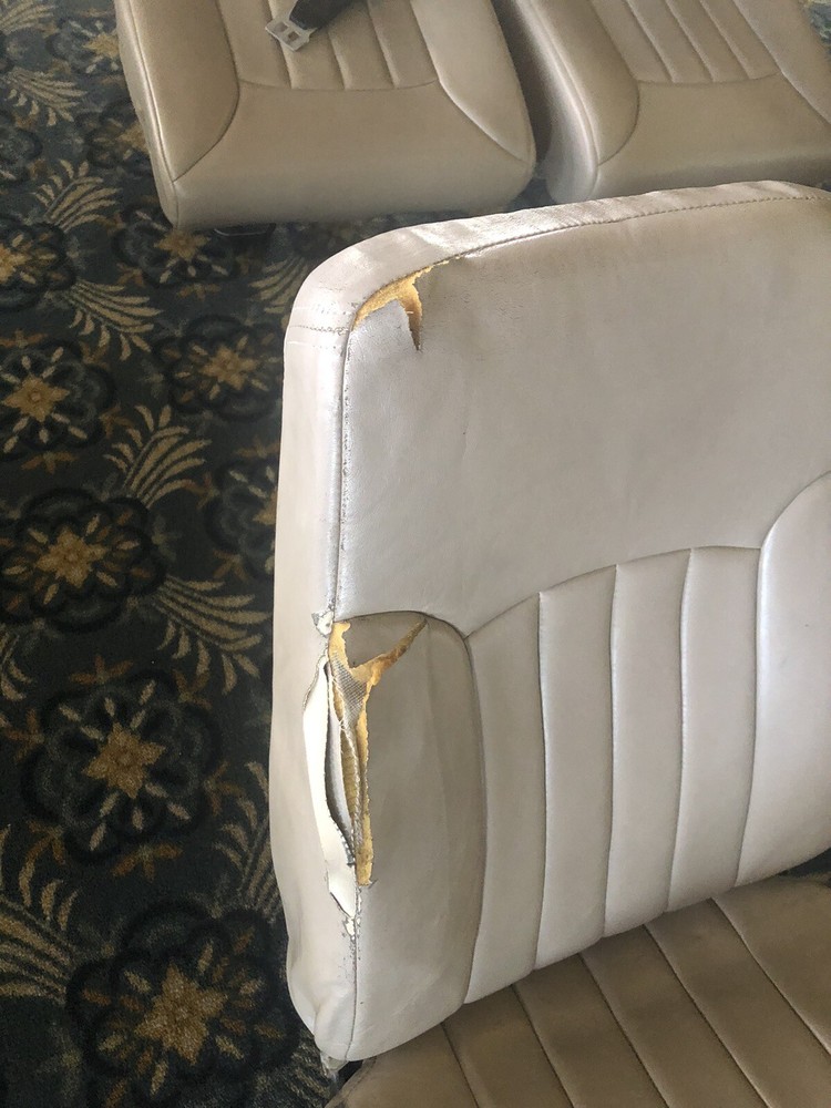 Beechcraft Baron, d55 seats $1800