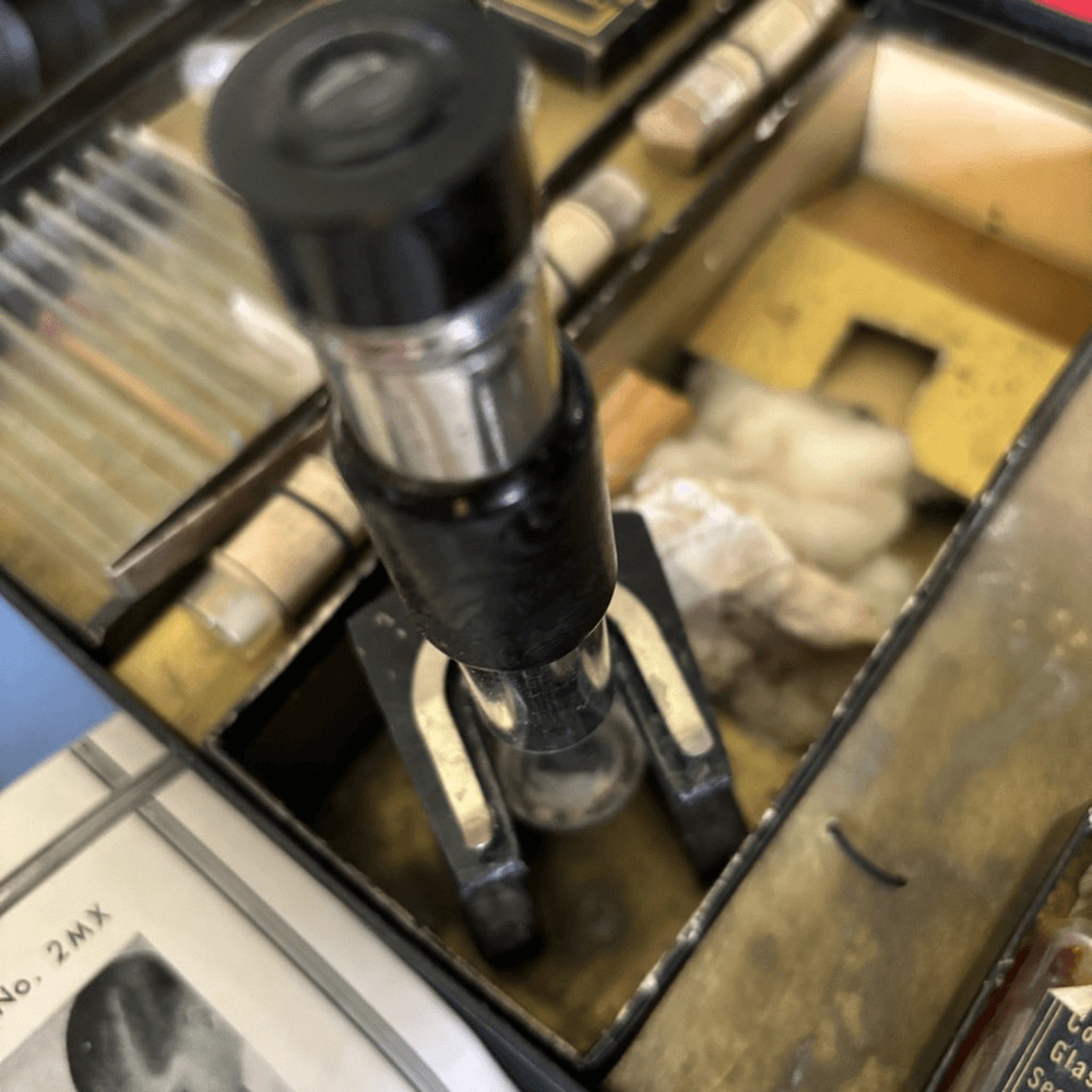 Microset Model 2MX With 125 Power Microscope