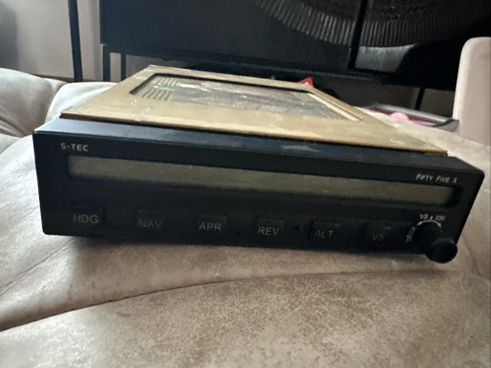 S-TEC 55X Autopilot System – Removed Working – Cirrus Upgrade