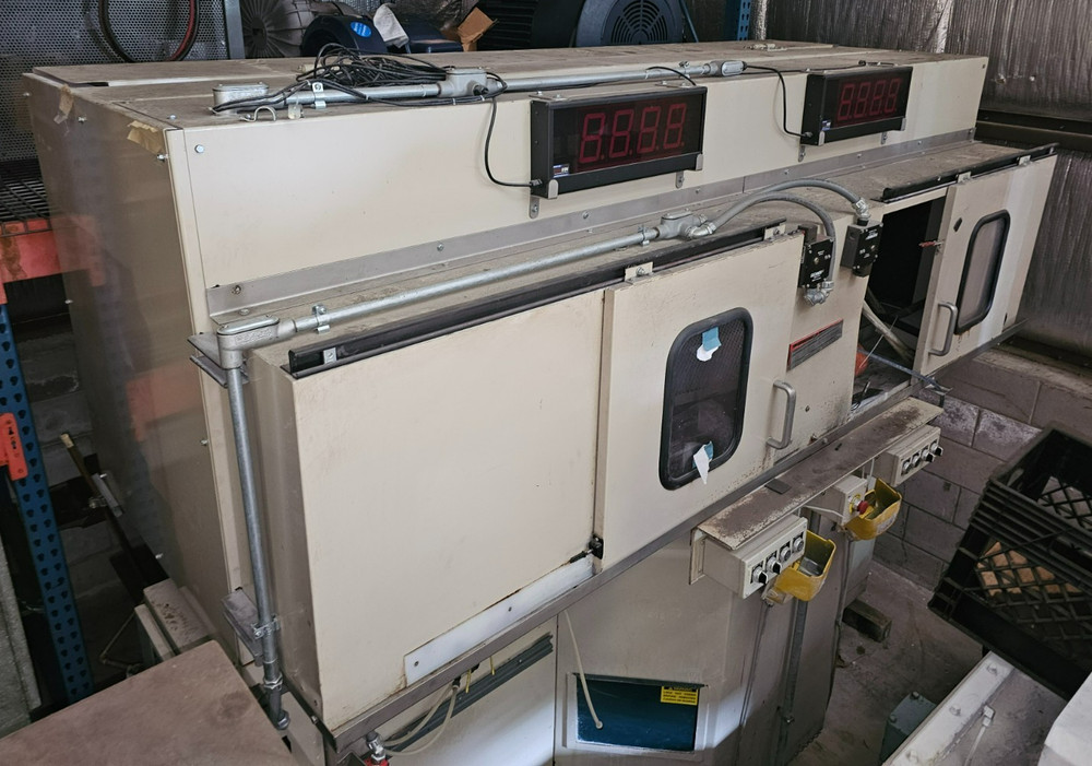 48" Programmable Almco 2SF-48DRA Vibratory Deburring Tub 2x Spindles & Enclosure