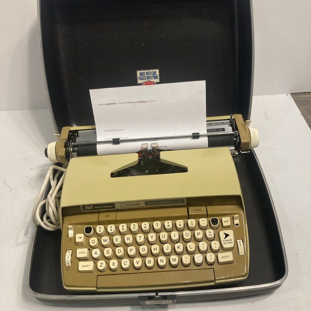 Smith Corona Automatic 12 Electronic Typewriter Original Case Tested And Works!