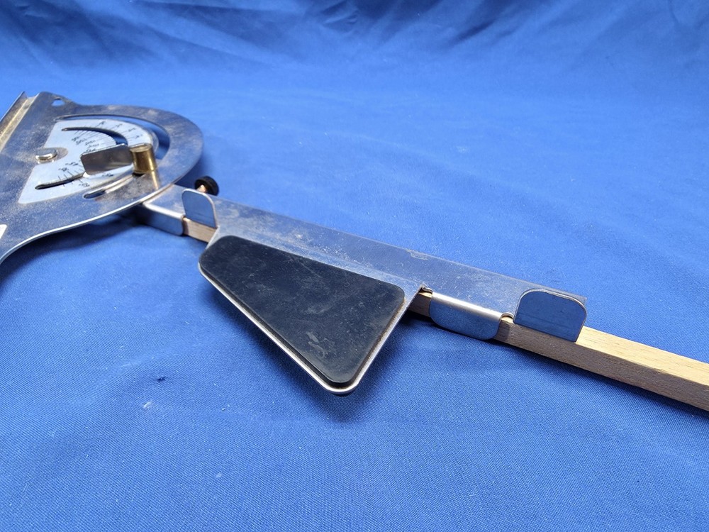 Shinwa Adjustable Bevel Circular Saw Guide