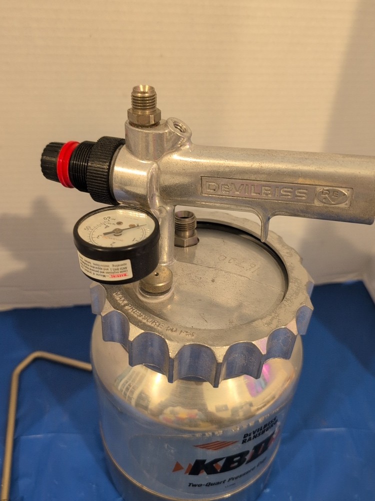DeVilbliss KB-525 Two Quart Pressure Feed Cup