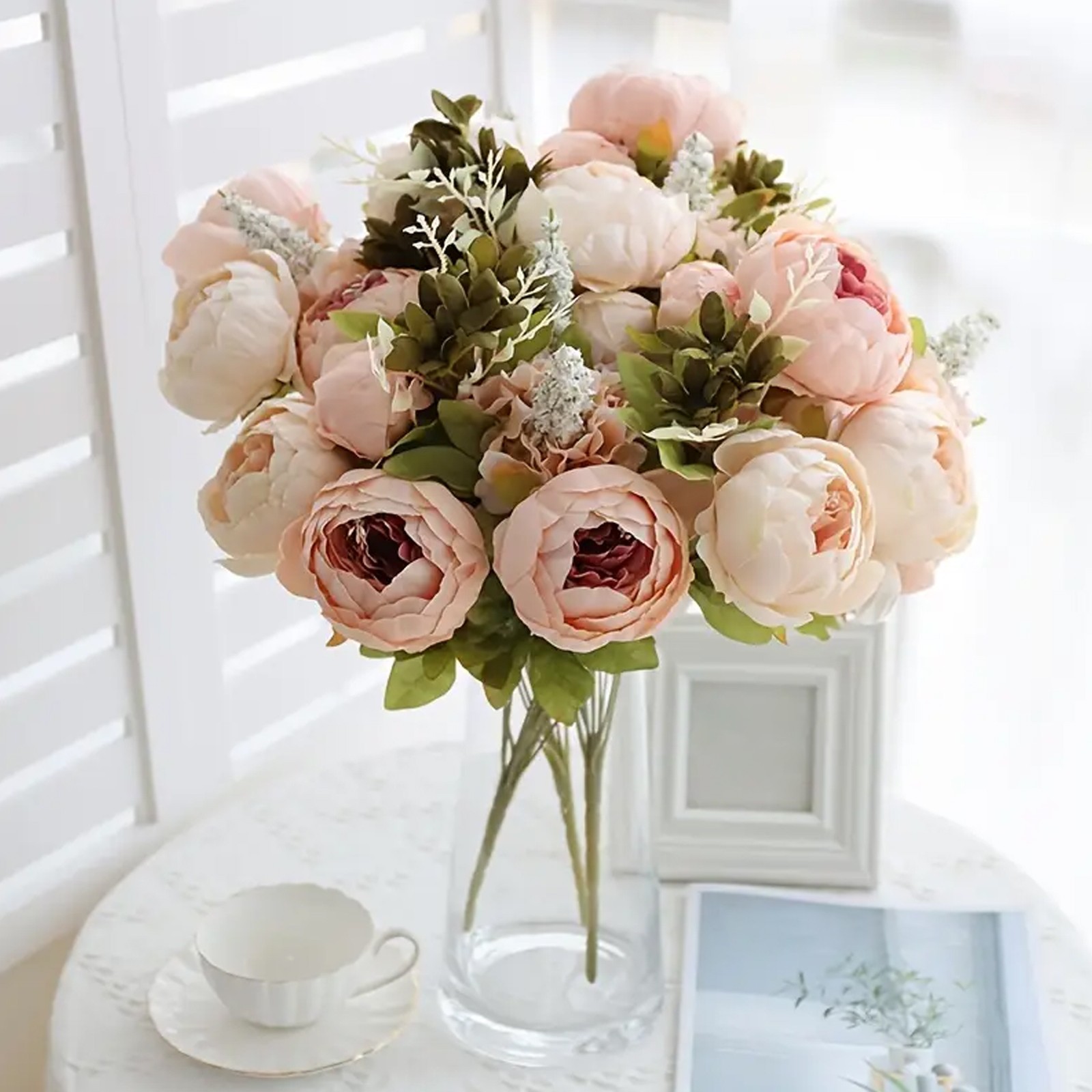 A bouquet of European-style faux peony silk flowers for home decor