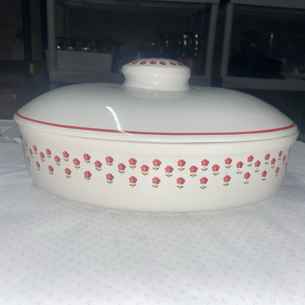 Nelson McCoy LA Red Oval 1.5 Quart Covered Casserole