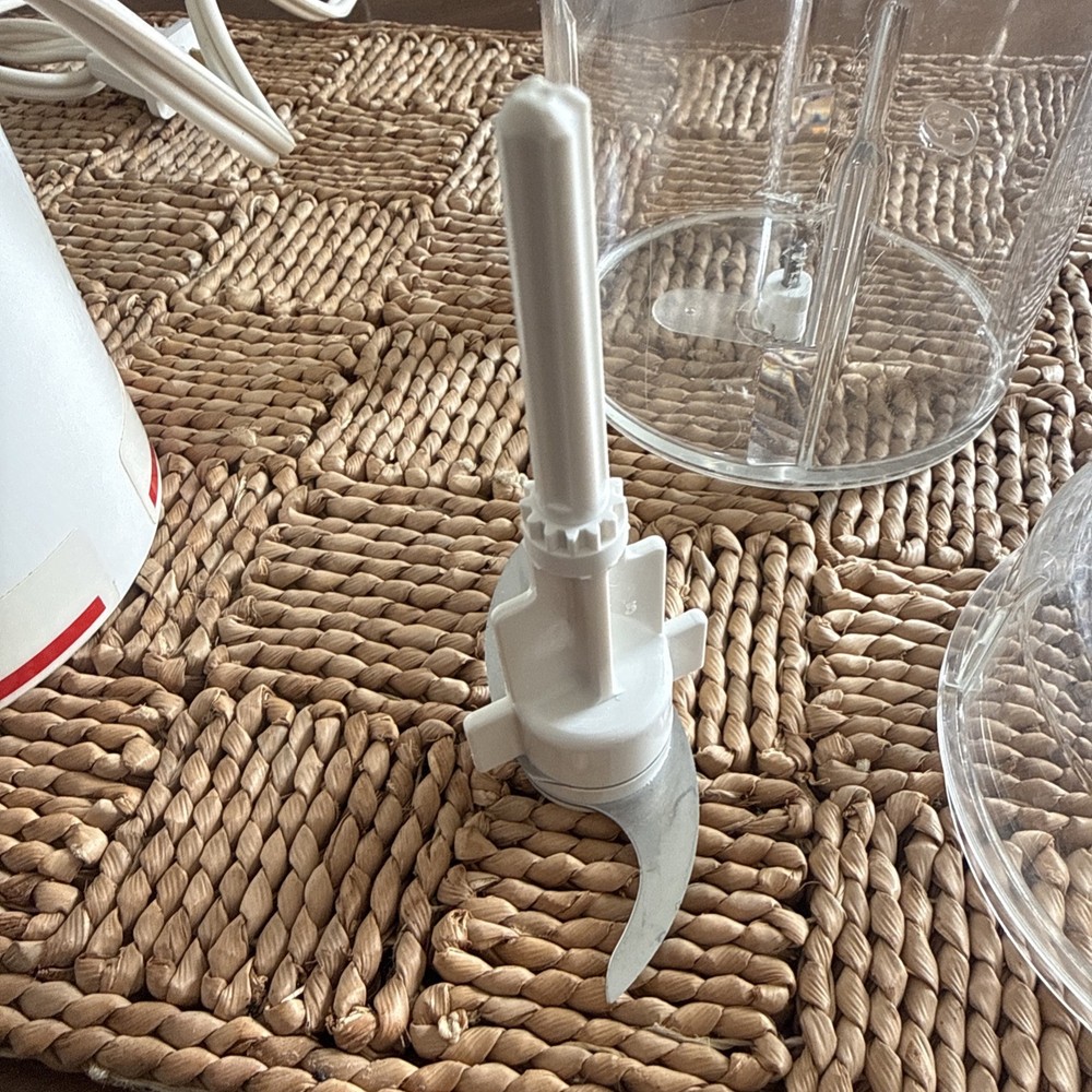 Moulinex Hamilton Beach Mini Food Processor MODEL 904 with Blade & Cup