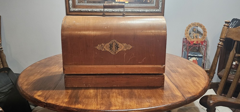 Singer Sewing Machine