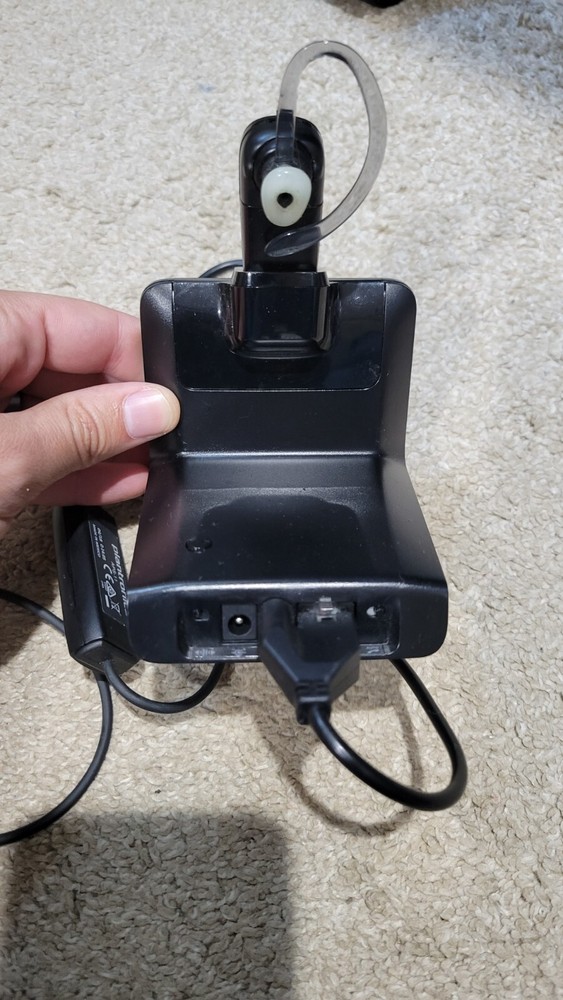 Plantronics C054 Wireless Earpiece Headset Microphone with Charging Base H10