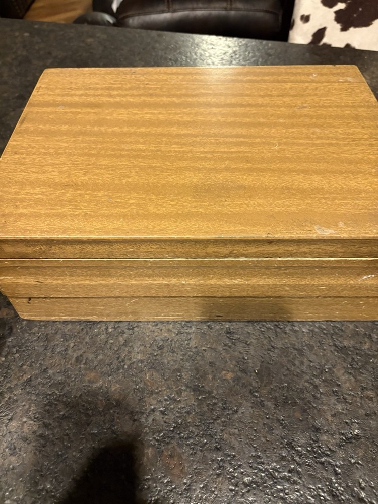 WM. ROGERS IS 1959 'MOONLIGHT' 45 PIECE FLATWARE SET