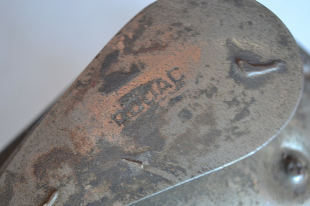 RODAC Tools Pneumatic Jitterbug Palm Sander