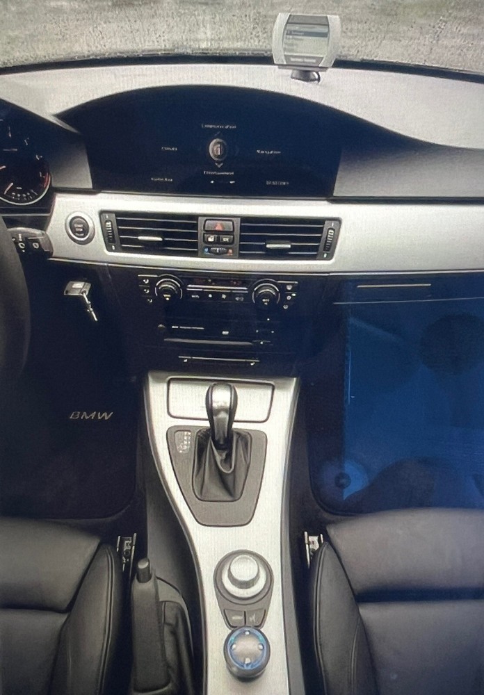 Refurbished Harmon-Kardon Drive Apple iPod CAR Dock