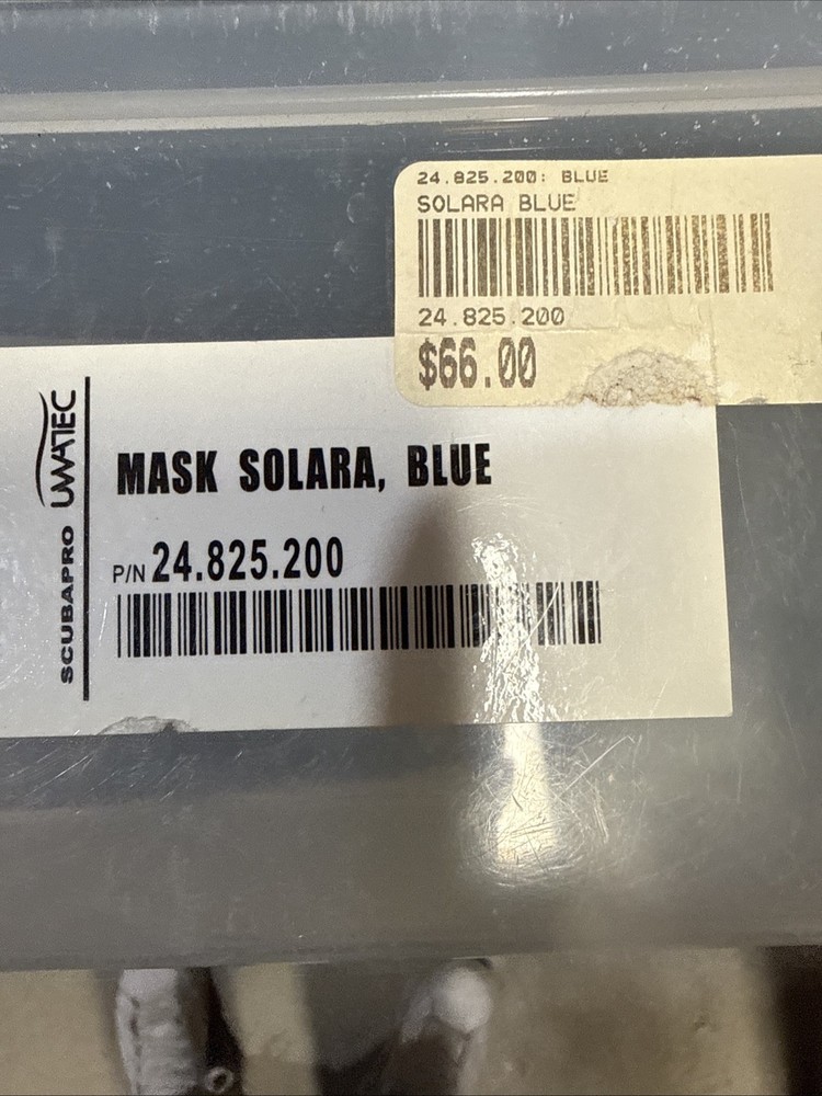 USED ScubaPro Solara Mask - Blue WITH CASE NEEDS A GOOD CLEANING