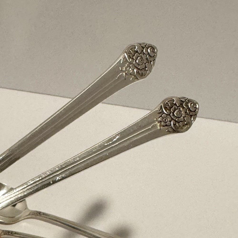 1881 Rogers Oneida Plantation 1948 Silverplate Teaspoons Set of 8 Flatware