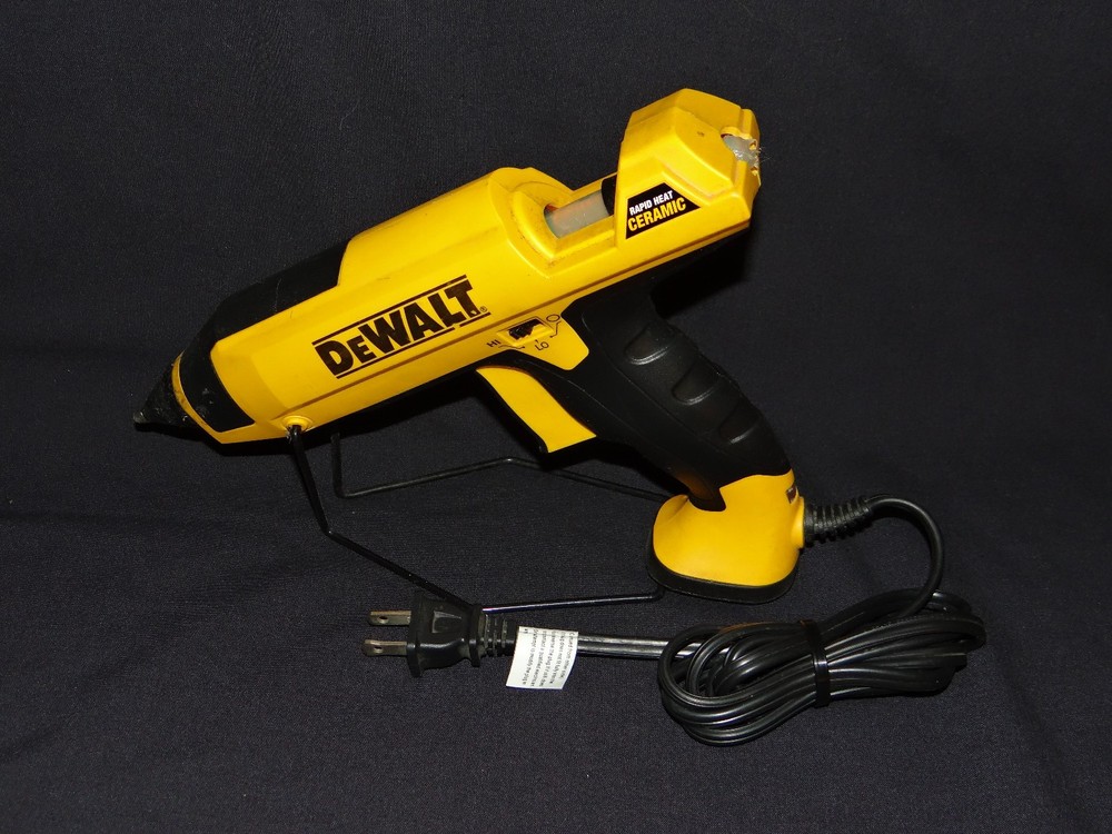 DeWalt Ceramic Glue Gun