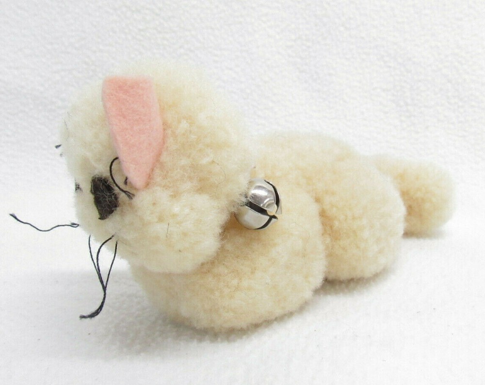 Vtg Yarn Cat Doll Pom Pom