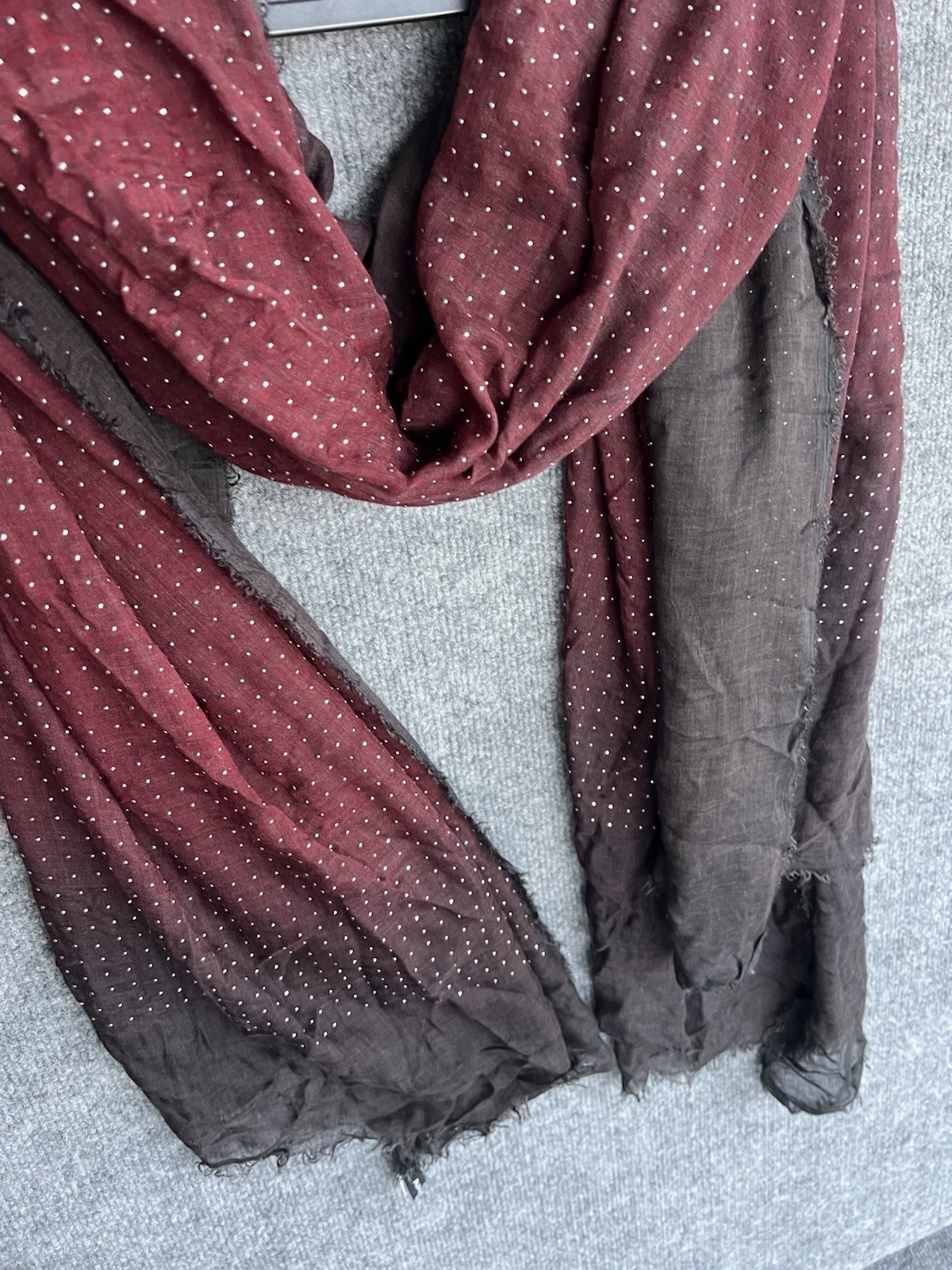 Avant Toi embellished with small silver dots Scarf Ombre Red Black Large 72X57”