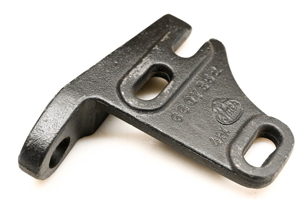 Mack 66QY352 Hood Hinge Bracket NOS