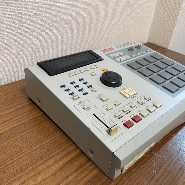 AKAI MPC2000XL CF Drive Sampling Drum Machine Maintained AC100V from Japan