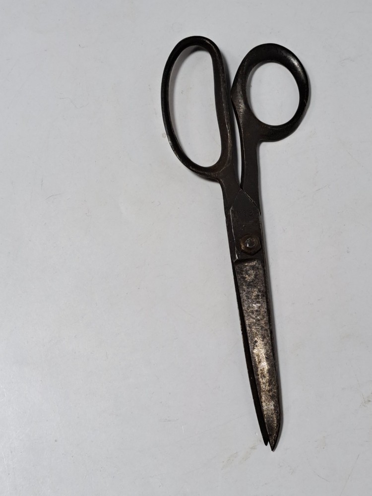 Vintage E.C. SIMMONS KEEN KUTTER SCISSORS 6.5"