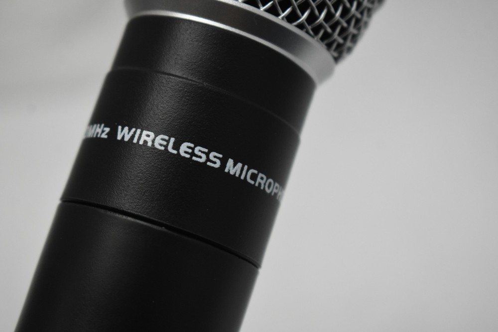 Califone Q319 Handheld Wireless Dynamic Microphone 900MHz Frequency