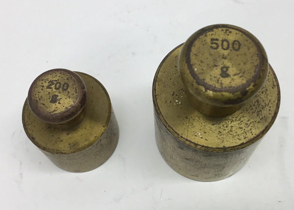 Vintage Solid Brass 200 grams & 500 grams Scale Weights …….[B50]