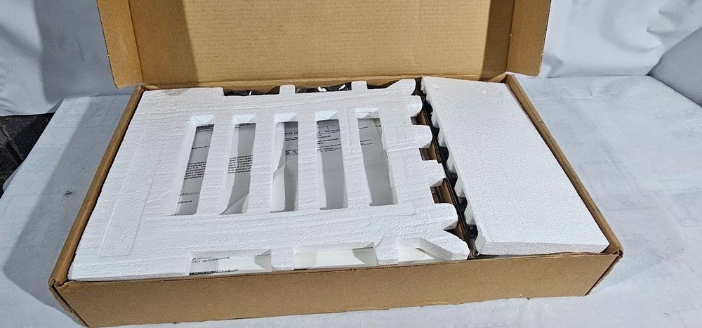 Agilent E1467A VXI Relay Matrix Module Kit E1467-80010 E1467-60000