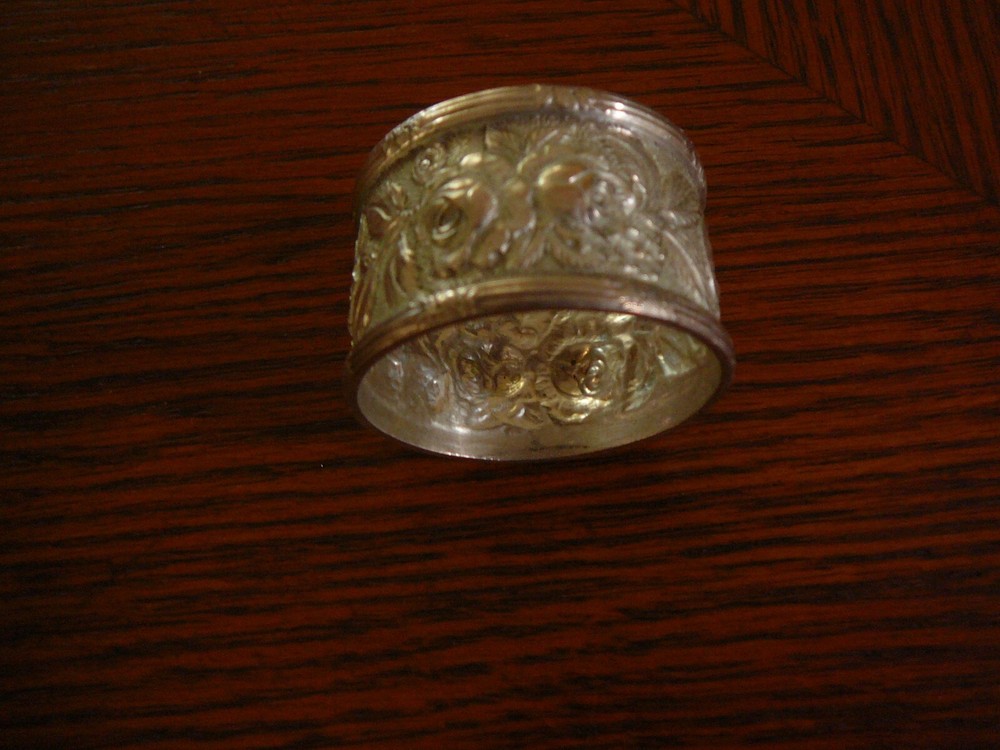 Silver looking Napkin Ring, Raised Rose Pattern