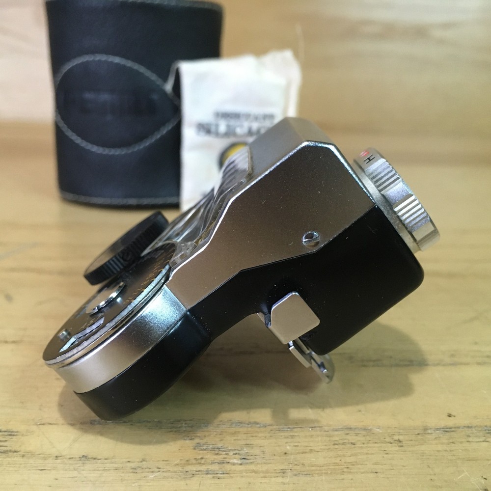 Vintage PETRI CdS CLIP-ON CAMERA LIGHT METER