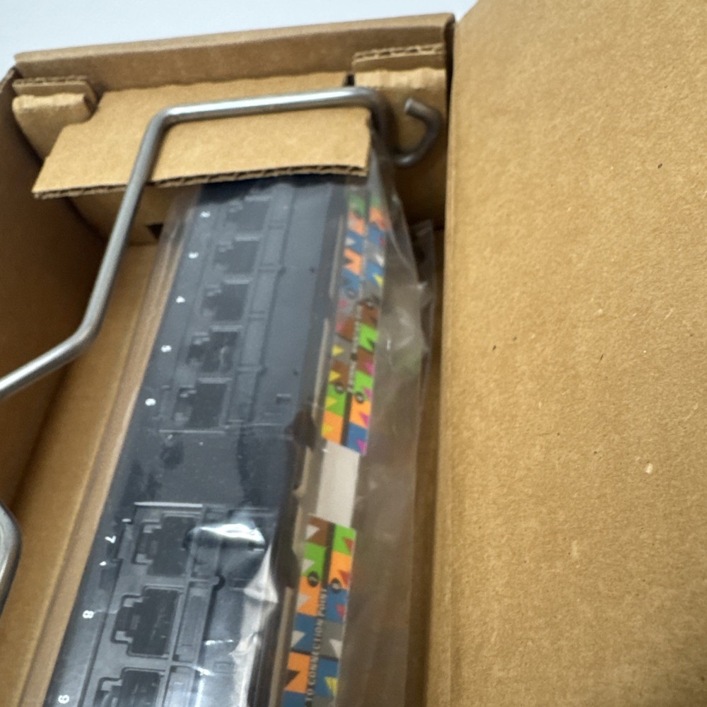 COMMSCOPE UNIPRISE SOLUTIONS UNP610-24P Cat6 24 Port Patch Panel
