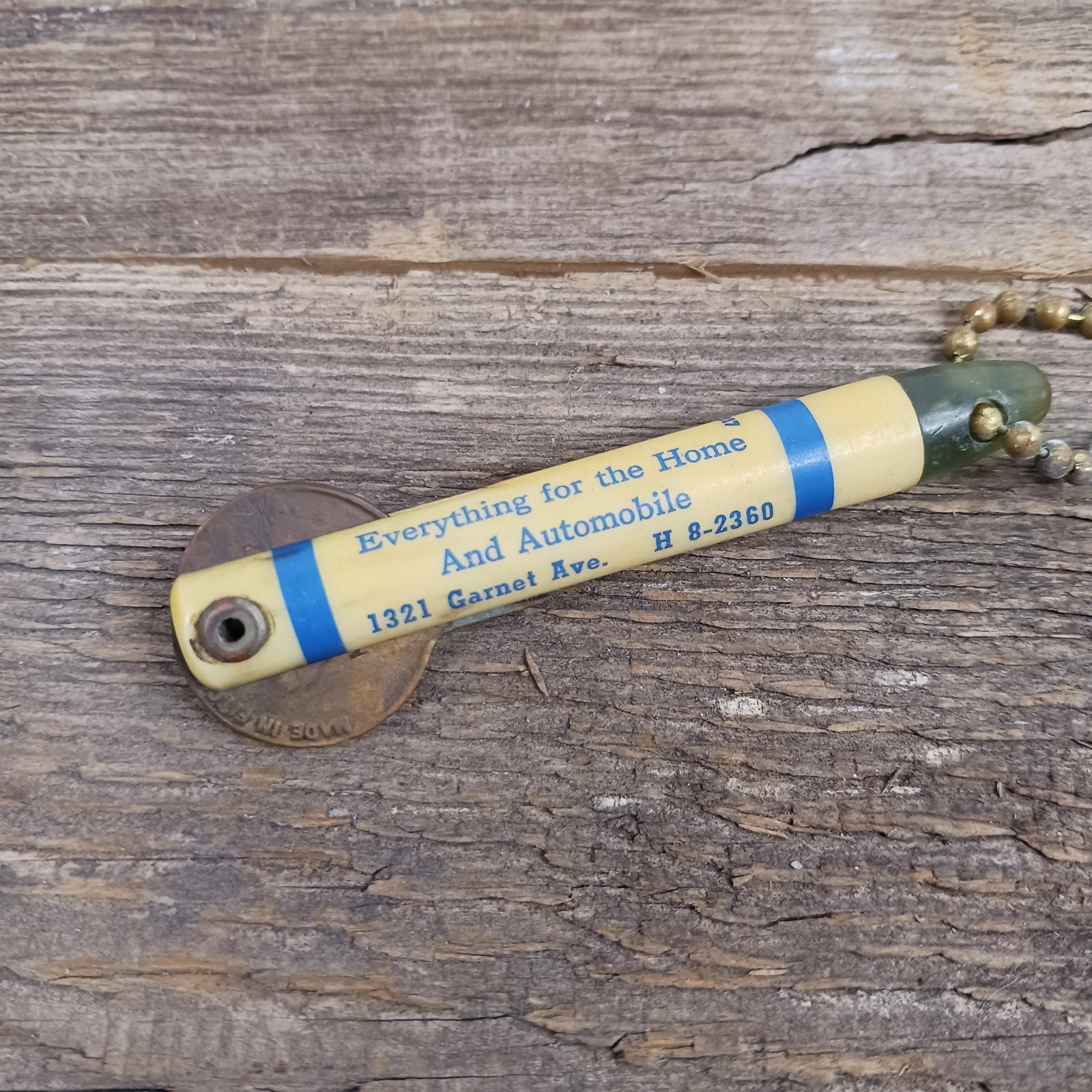Vintage Union Oil Advertising Key Holder Keychain