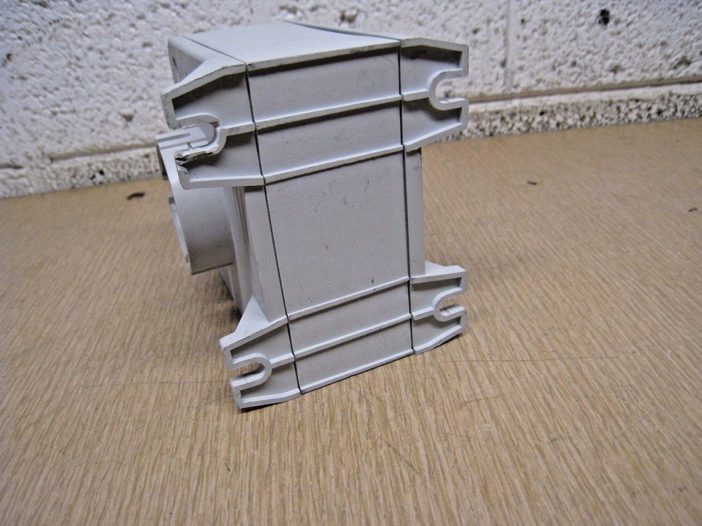 ABB CS1000-9895 CURRENT TRANSDUCER/TRANSFORMER 1000A 15-24V