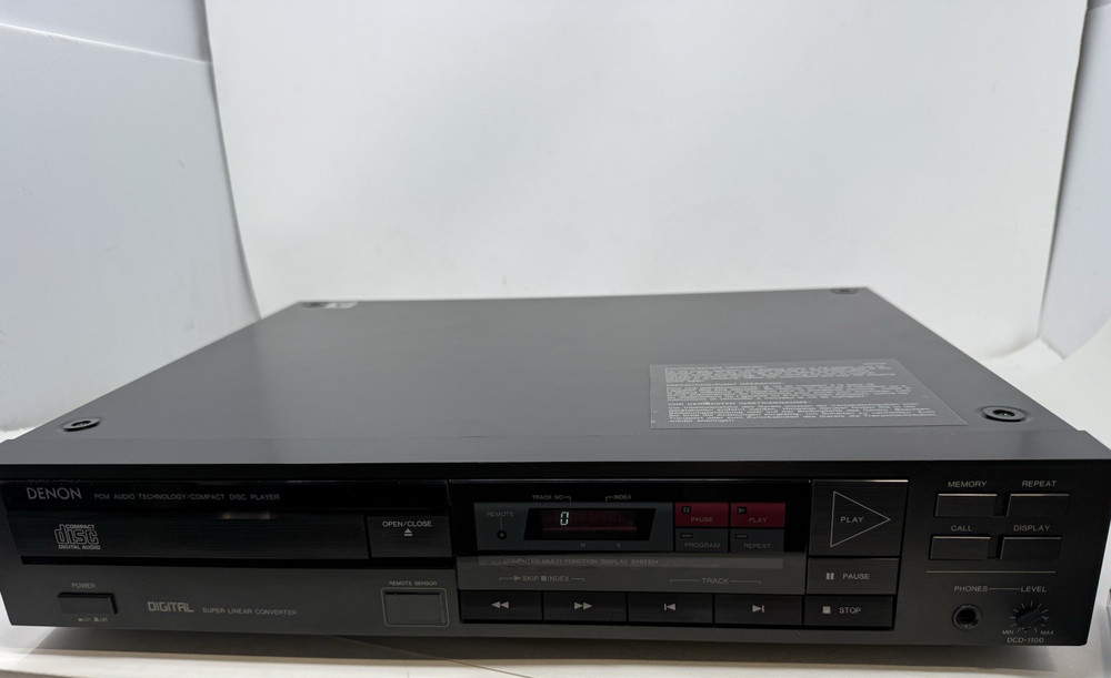 Denon DCD-1100 CD Player ~ Works ~ No Remote