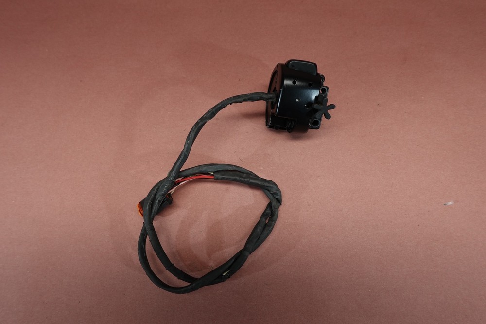 2001-2006 Harley Davidson Heritage Softail Right Control Switch FOR PARTS
