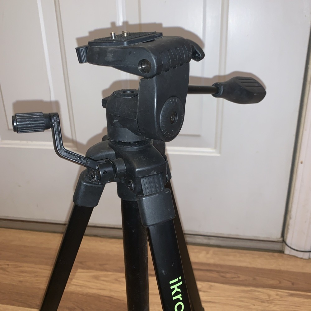 Ikross Tripod Mount Holder for Tablet/Smartphone/Camera/Video