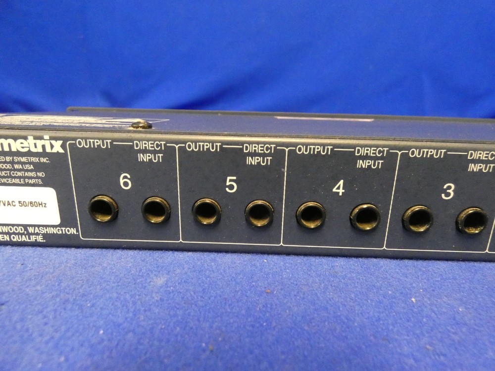 Symetrix 506E Headphone Amplifier (works w/Slight Hum)