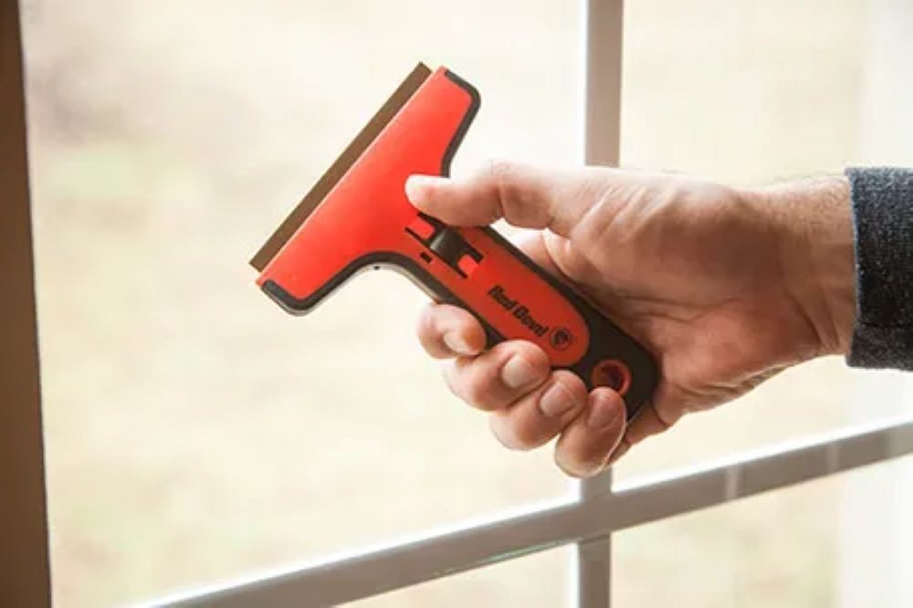 Red Devil: Premium Glass Scraper