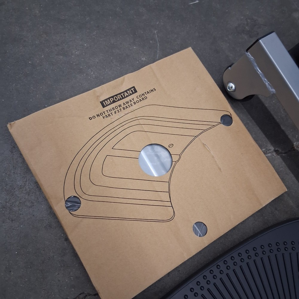 Stamina InMotion E3000 Compact Elliptical Exerciser Machine w/ Bands NEW **READ!