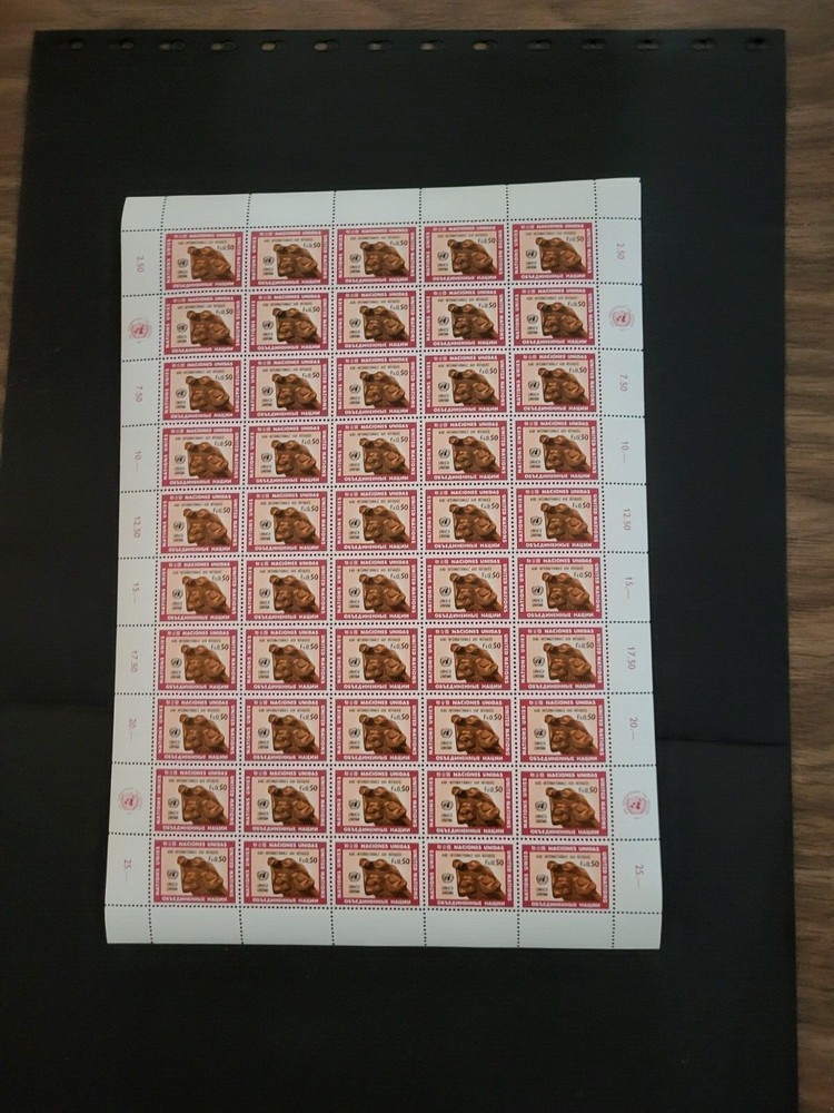 1971 SUPPORT FOR REFUGEES Sheet Scott # Geneva 16 MNH (FLAWLESS)