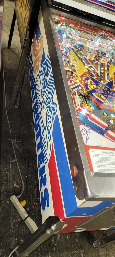 1979 Harlem Globetrotters Pinball Machine