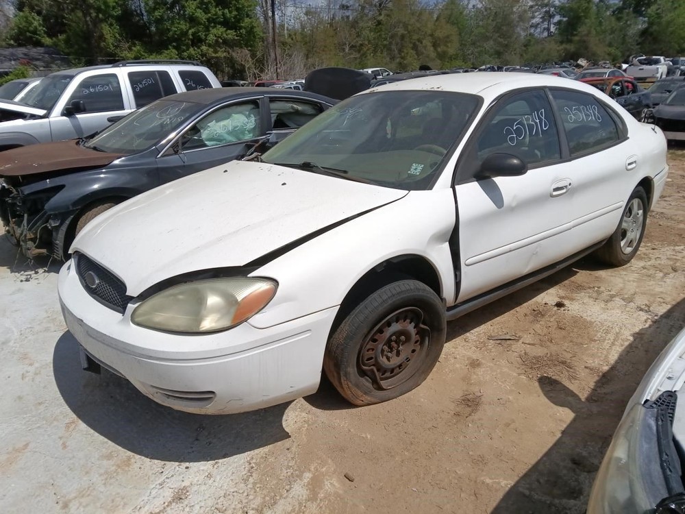TAURUS    2005 Fuse Box Cabin 40463