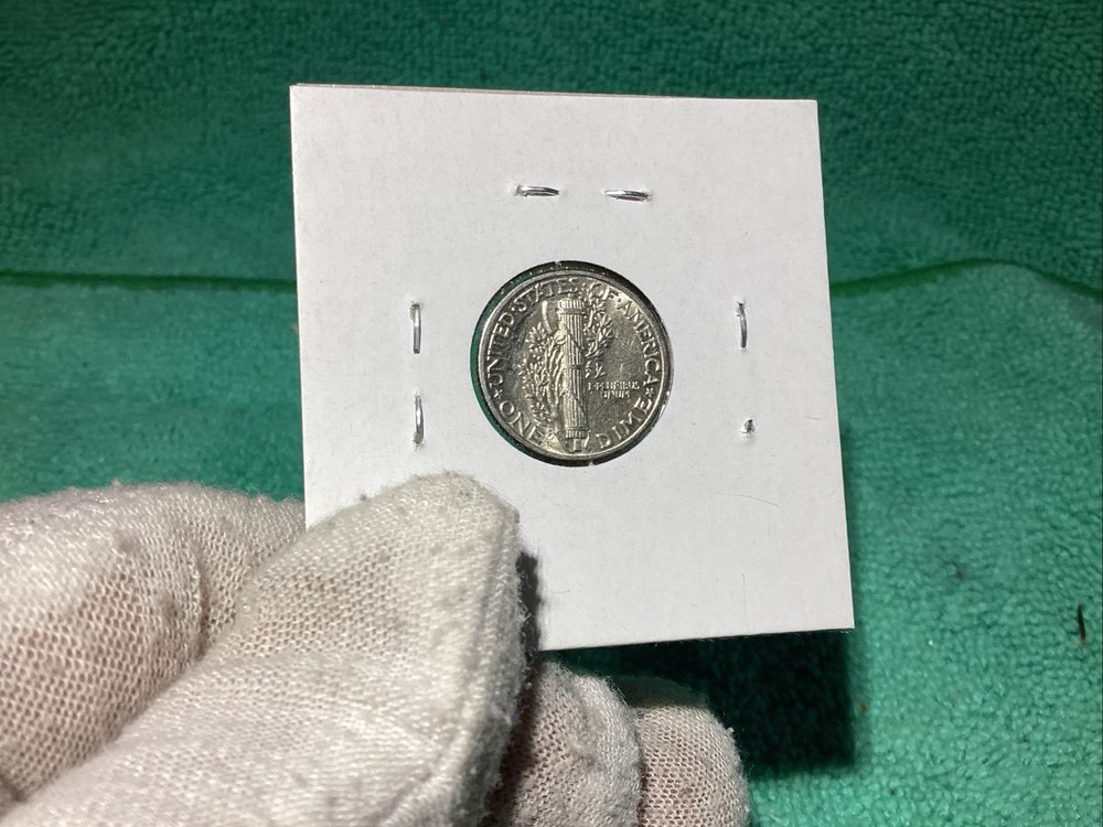 1943 MERCURY HEAD DIME UNCIRCULATED 🦅
