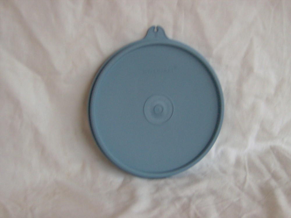 TUPPERWARE ROUND "B"  LID SEAL  # 238 BLUE, BLUISH GRAY