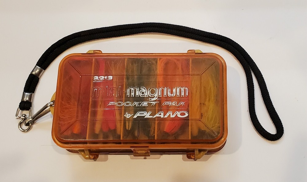 Plano Mini Magnum Pocket Pak