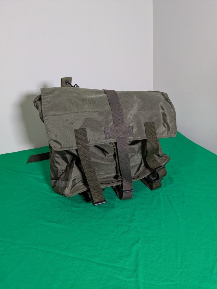 AUSTRIAN MILITARY SHOULDER BAG COMBAT DAY PACK GENUINE SURPLUS