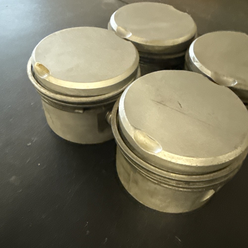 Continental A65 pistons