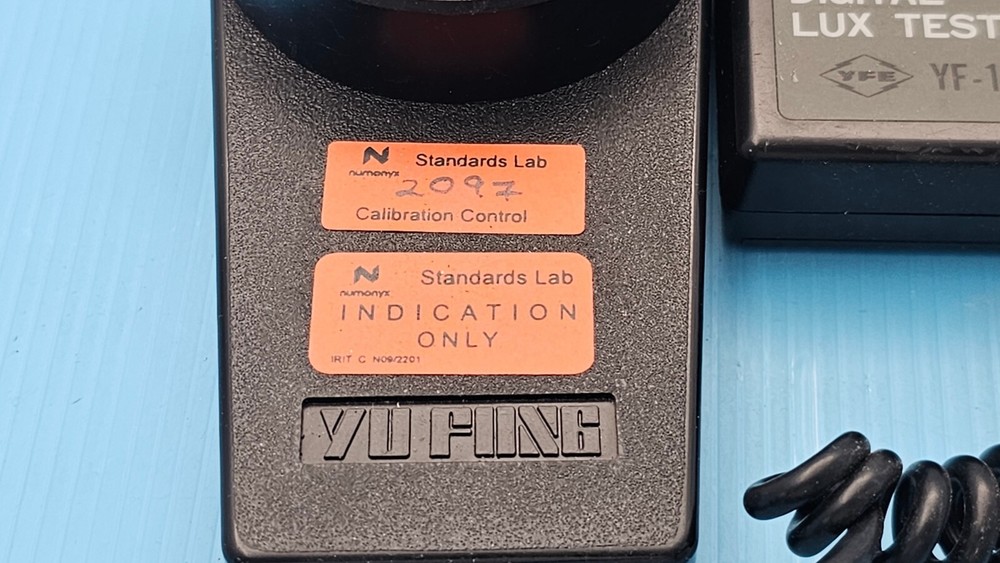 Digital Lux Meter Light Meter YF-1065